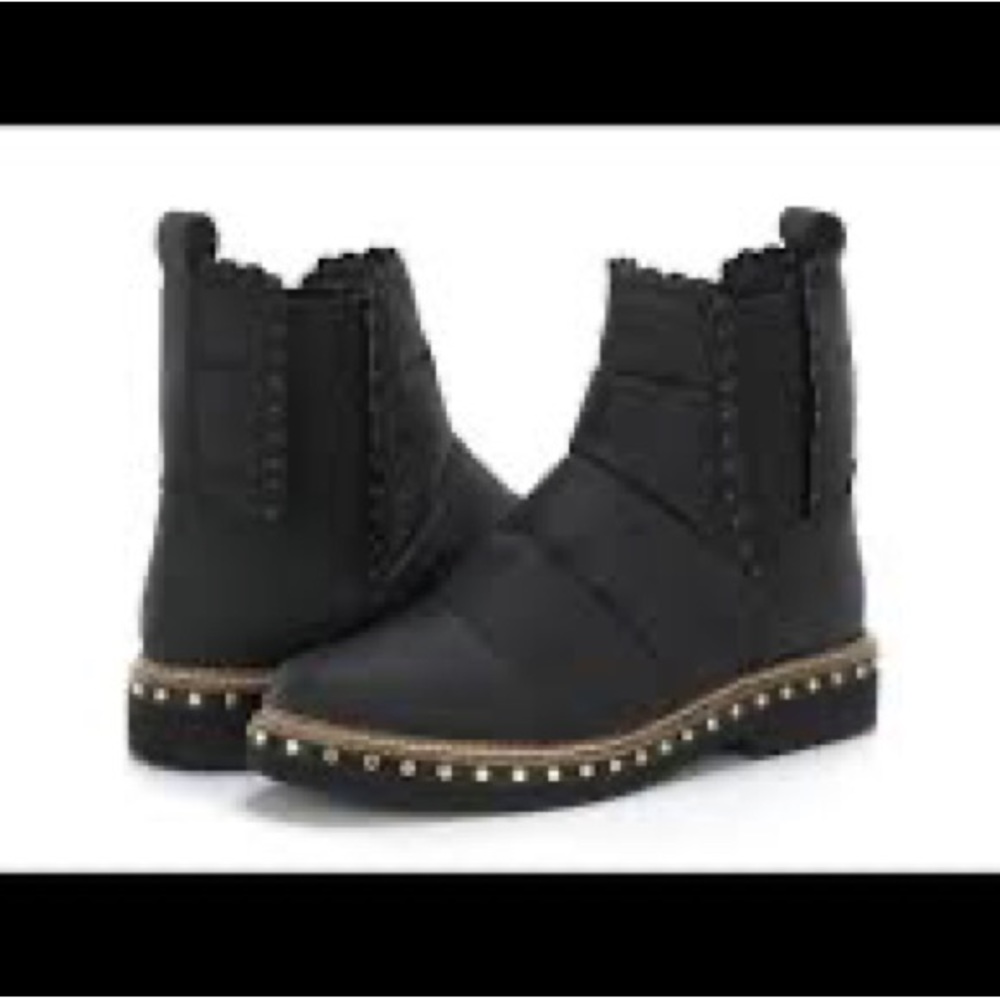 NWOT FREE PEOPLE BLACK ATLAS PUFFER CHELSEA BOOT Sz 38 - Picture 3 of 11